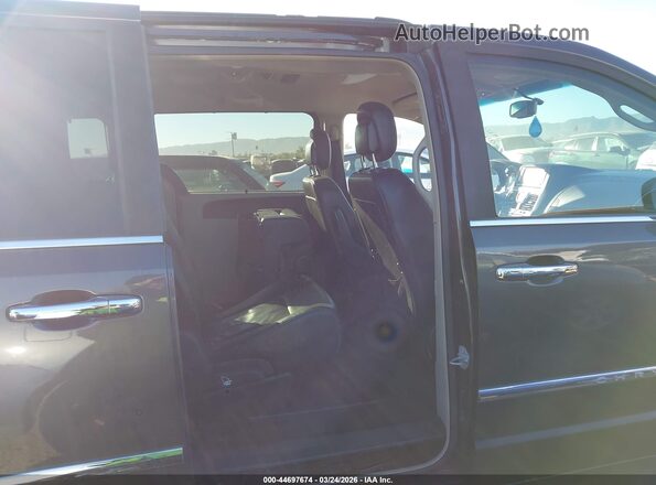 2C4RC1BG5GR112131 2016 CHRYSLER TOWN & COUNTRY Gray VIN կոդի պիտակի տեսք
