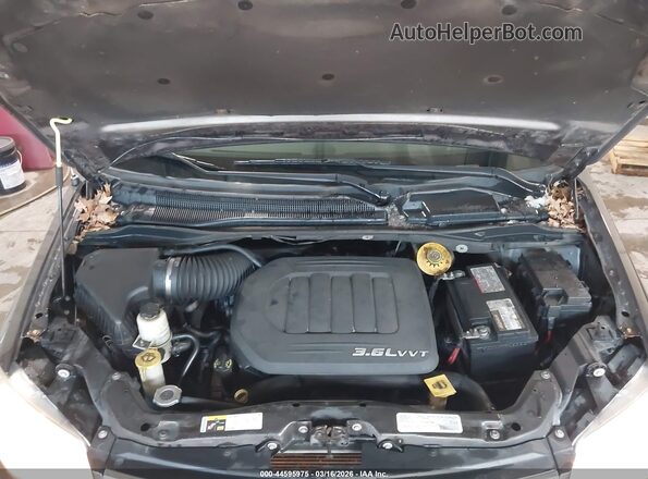 2C4RC1BG7GR128704 2016 CHRYSLER TOWN & COUNTRY Black Rear view