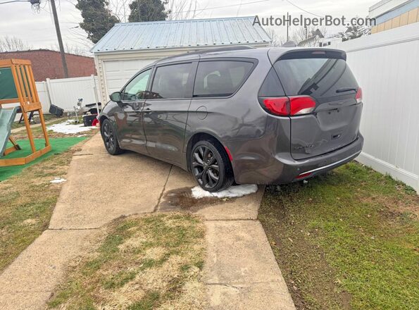 2C4RC1BG9JR353892 2018 CHRYSLER PACIFICA Gray Задня права чверть