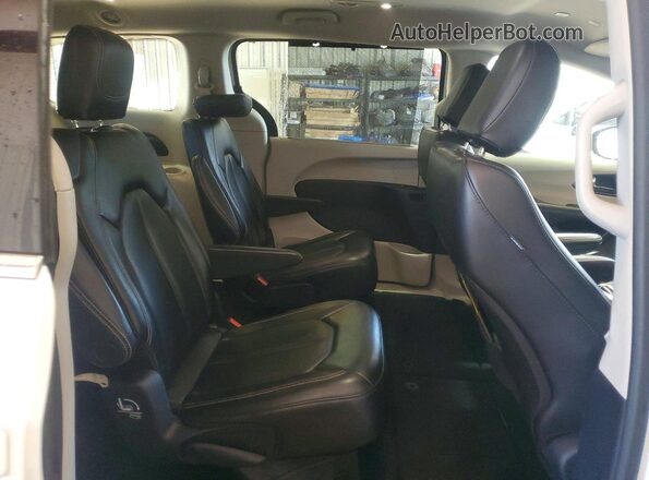 2C4RC1BGXPR524335 2023 CHRYSLER PACIFICA Белый Вид задней части салона