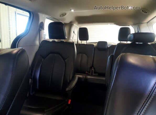 2C4RC1BGXPR524335 2023 CHRYSLER PACIFICA Белый Вид задних сидений