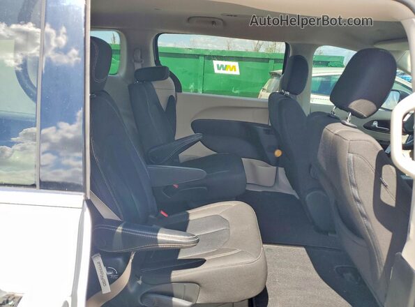 2C4RC1CG0NR204565 2022 CHRYSLER VOYAGER Gray უკანა სალონის ხედი