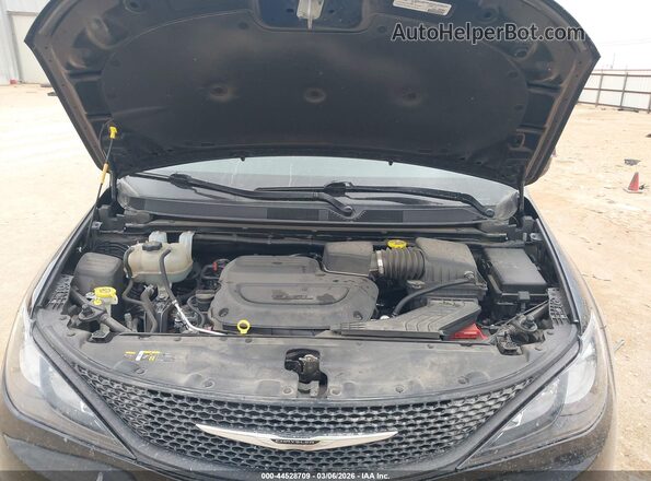2C4RC1CG1RR167872 2024 CHRYSLER VOYAGER Black Widok z tyłu