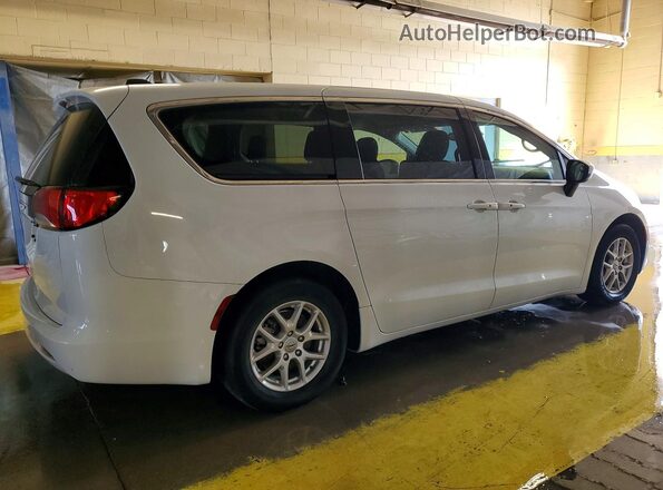 2C4RC1CG2PR557442 2023 CHRYSLER VOYAGER Белый Задняя правая четверть