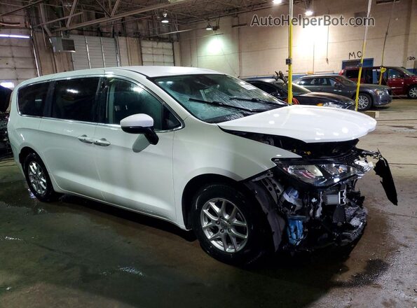 2C4RC1CG2PR623665 2023 CHRYSLER VOYAGER White Delantero derecho