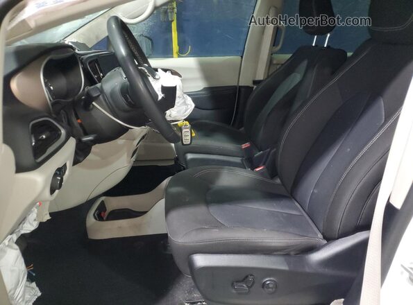 2C4RC1CG2PR623665 2023 CHRYSLER VOYAGER White 