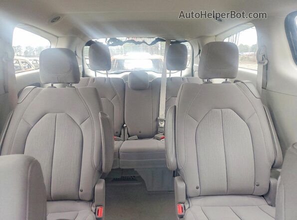 2C4RC1CG4LR131178 2020 CHRYSLER VOYAGER Blue უკანა სავარძლების ხედი