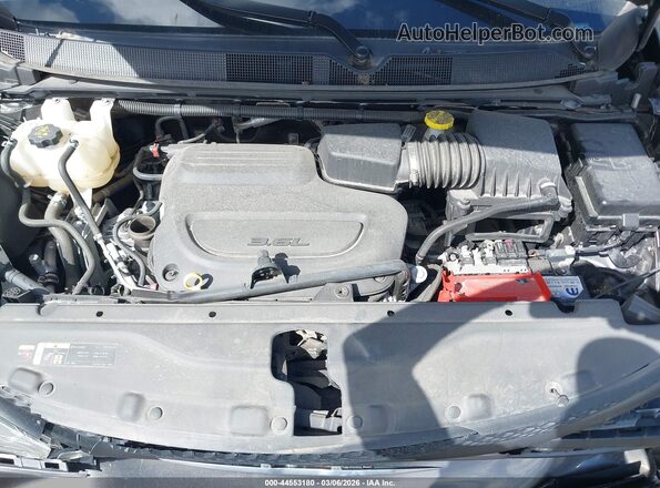 2C4RC1CG5NR204139 2022 CHRYSLER VOYAGER Gray Вид ззаду