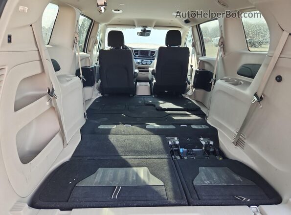 2C4RC1CG5RR176879 2024 CHRYSLER VOYAGER White 