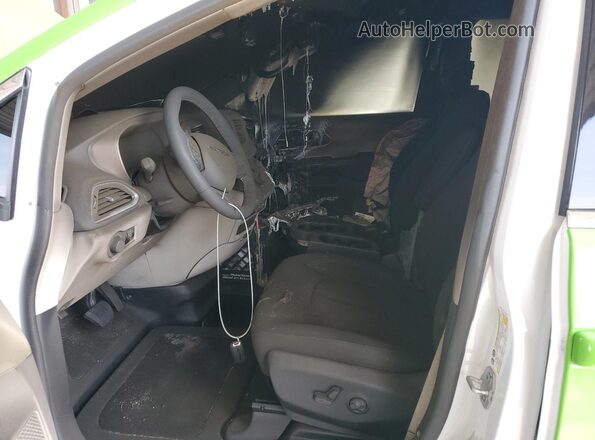 2C4RC1CGXRR152500 2024 CHRYSLER VOYAGER Green Vista del salpicadero
