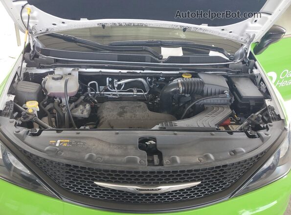 2C4RC1CGXRR152500 2024 CHRYSLER VOYAGER Green Vista del compartimento del motor