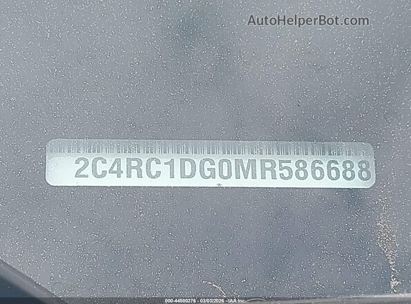 2C4RC1DG0MR586688 2021 CHRYSLER VOYAGER Black Engine compartment view