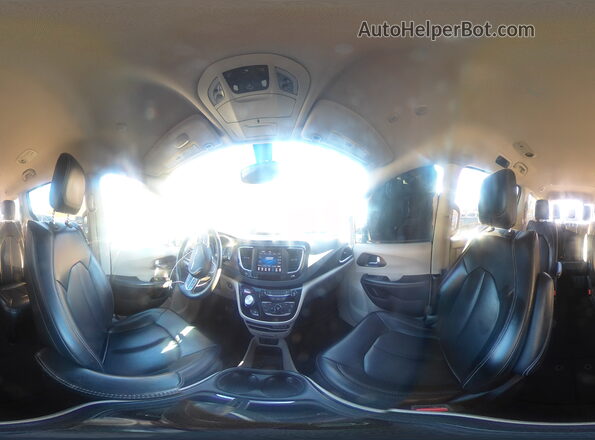 2C4RC1DG7MR546902 2021 CHRYSLER VOYAGER Silver 360 interior view