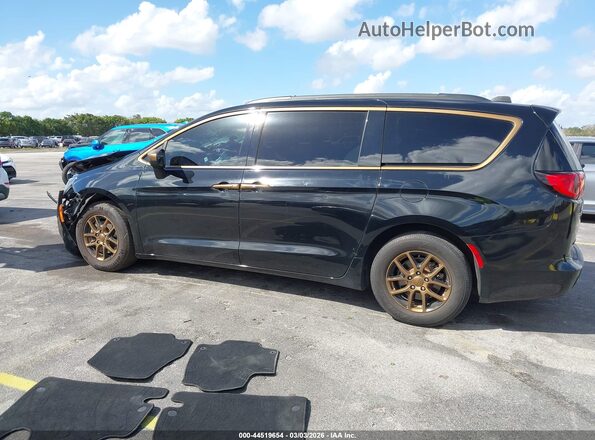 2C4RC1DG8MR528781 2021 CHRYSLER VOYAGER Black Widok wnętrza 360 stopni