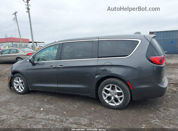 2C4RC1FG2JR175527 2018 CHRYSLER PACIFICA Gray 
