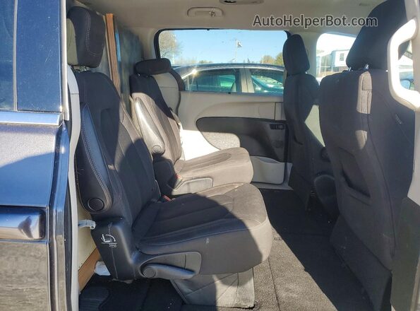 2C4RC1FG5KR505789 2019 CHRYSLER PACIFICA Gray Widok wnętrza z tyłu