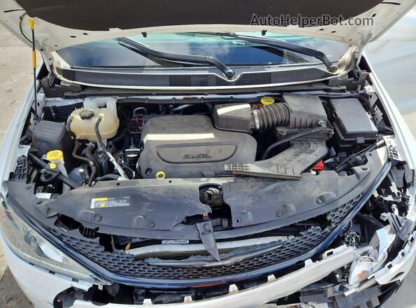 2C4RC1FG7KR638666 2019 CHRYSLER PACIFICA White 