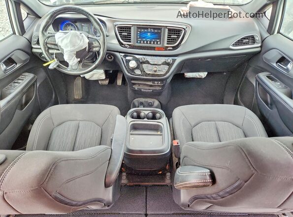 2C4RC1FG7KR638666 2019 CHRYSLER PACIFICA White 