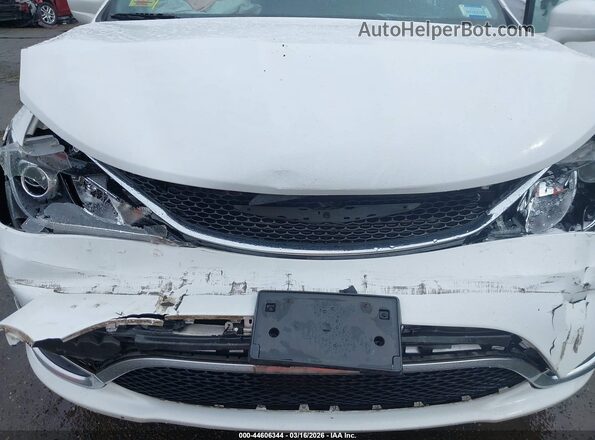 2C4RC1FG8LR266899 2020 CHRYSLER PACIFICA White Հետևի տեսք