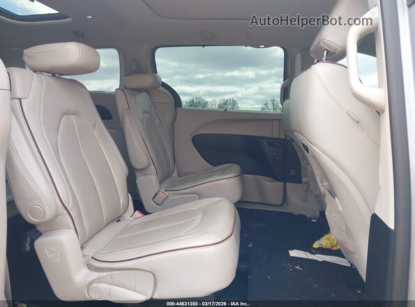 2C4RC1GG0LR171686 2020 CHRYSLER PACIFICA Серый Вид наклейки с VIN-кодом