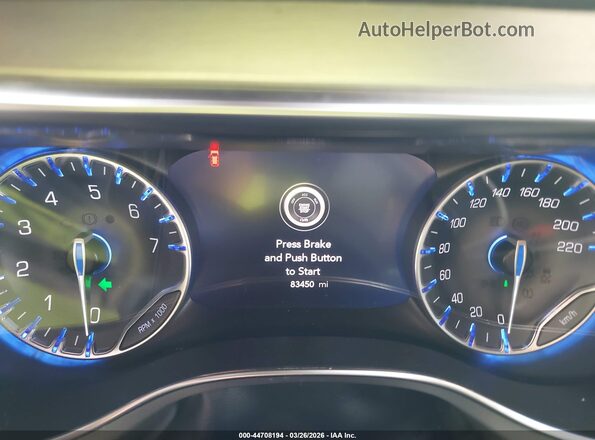 2C4RC1GG0MR503160 2021 CHRYSLER PACIFICA Cream Widok tylnych siedzeń