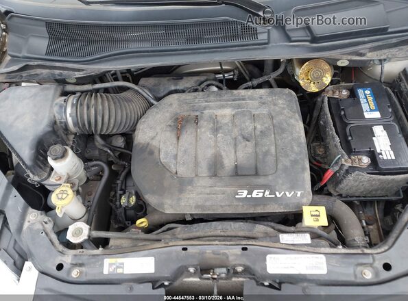 2C4RC1GG6GR158222 2016 CHRYSLER TOWN & COUNTRY Tan Widok z tyłu