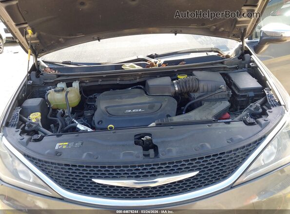 2C4RC1GG9HR734953 2017 CHRYSLER PACIFICA Gray Հետևի տեսք
