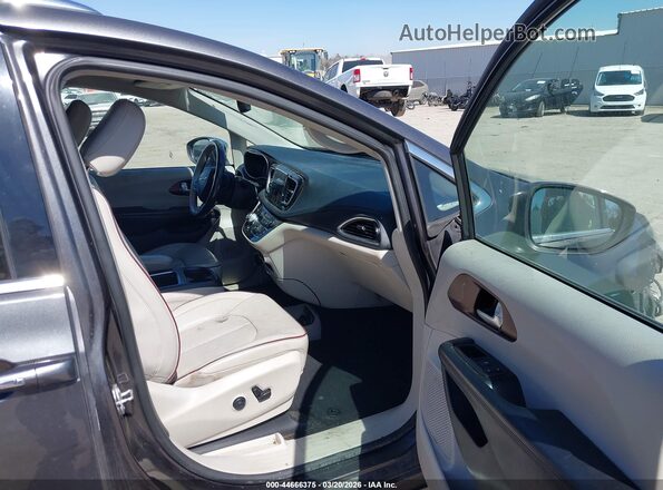 2C4RC1GGXLR277076 2020 CHRYSLER PACIFICA Gray 