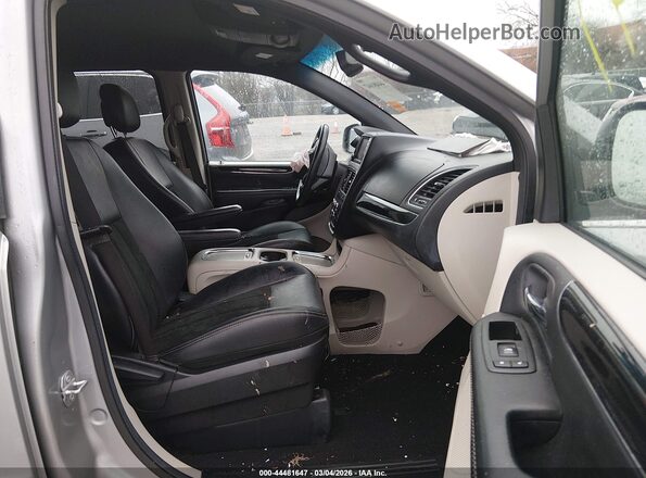 2C4RDGCG1HR801860 2017 DODGE GRAND CARAVAN Серый Вид салона спереди