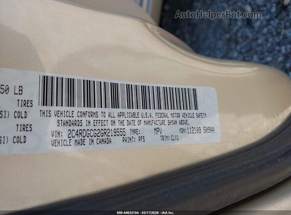 2C4RDGCG2GR219555 2016 DODGE GRAND CARAVAN Gold Engine compartment view
