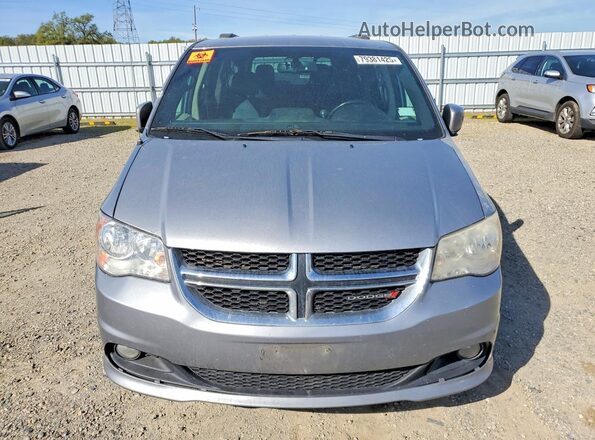 2C4RDGCG2HR812866 2017 DODGE GRAND Silver Vista frontal
