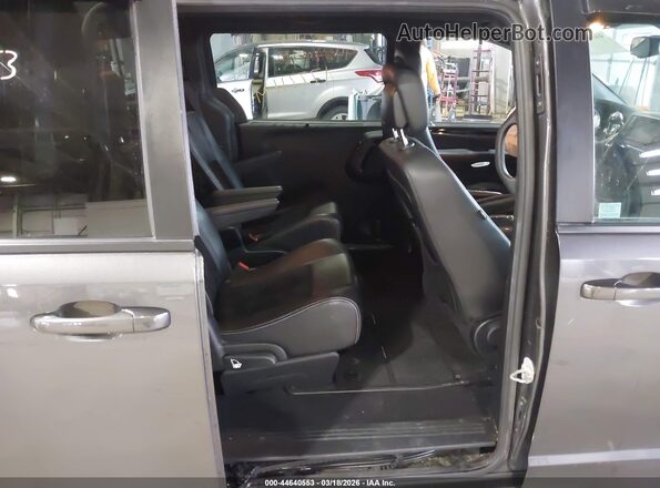 2C4RDGCG6JR137058 2018 DODGE GRAND CARAVAN Gray Vista de la etiqueta del VIN