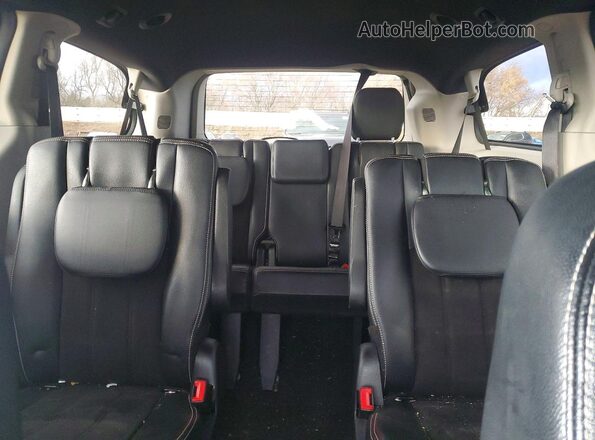 2C4RDGCGXLR161396 2020 DODGE GRAND Black Rear seats view
