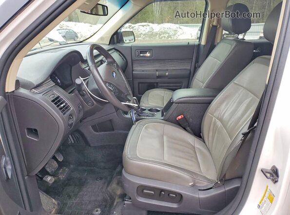 2FMHK6C84HBA01899 2017 FORD FLEX White Widok wnętrza z przodu