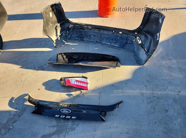 2FMPK3G99MBA11383 2021 FORD EDGE Black Вид підкапотного простору