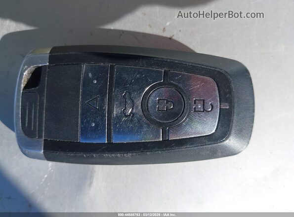 2FMPK3J93HBB68972 2017 FORD EDGE Blue Widok deski rozdzielczej