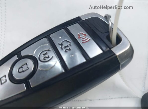2FMPK3K91KBC11209 2019 FORD EDGE White Вид панелі приладів