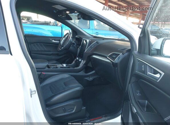 2FMPK4AP7RBA22810 2024 FORD EDGE White Widok wnętrza z przodu