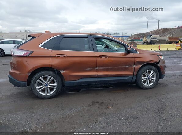 2FMPK4J8XHBB40261 2017 FORD EDGE Brown Vista interior trasera