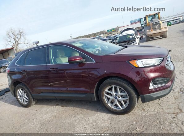 2FMPK4J90MBA15384 2021 FORD EDGE Maroon Vista interior trasera