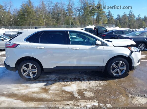 2FMPK4J9XNBA34719 2022 FORD EDGE Белый Вид задней части салона