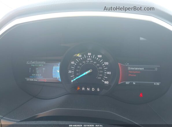 2FMPK4K91JBB19313 2018 FORD EDGE Gray Widok tylnych siedzeń
