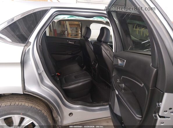 2FMPK4K92RBA01136 2024 FORD EDGE Silver VIN կոդի պիտակի տեսք
