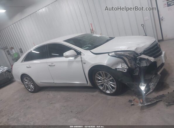 2G61M5S32K9127809 2019 CADILLAC XTS White Rear interior view