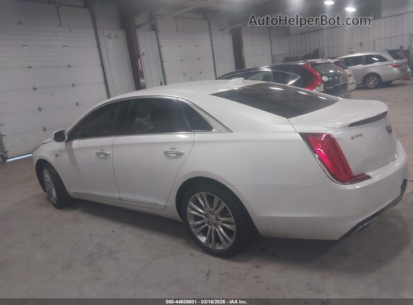 2G61M5S32K9127809 2019 CADILLAC XTS White 360 interior view