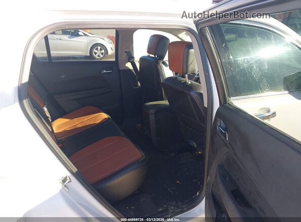 2GKFLUEK8H6138122 2017 GMC TERRAIN White Widok naklejki z numerem VIN