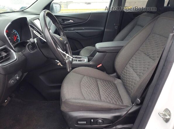 2GNAXSEV9J6233570 2018 CHEVROLET EQUINOX Белый Вид салона спереди