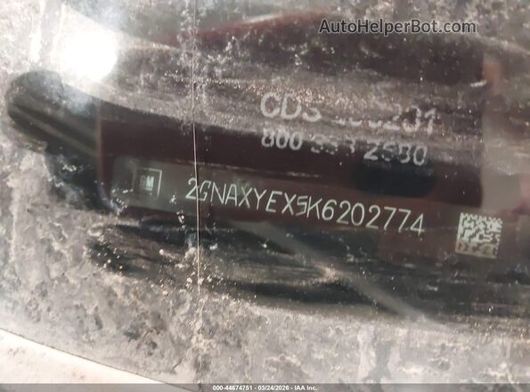 2GNAXYEX5K6202774 2019 CHEVROLET EQUINOX Silver Vista del compartimento del motor