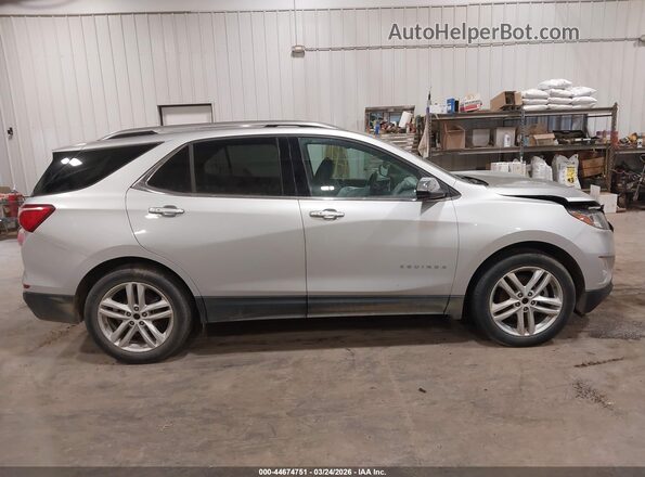 2GNAXYEX5K6202774 2019 CHEVROLET EQUINOX Silver Vista interior trasera