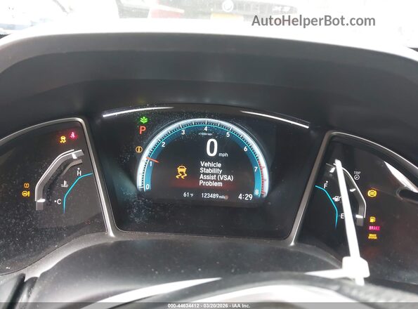 2HGFC2F74JH528219 2018 HONDA CIVIC White უკანა სავარძლების ხედი